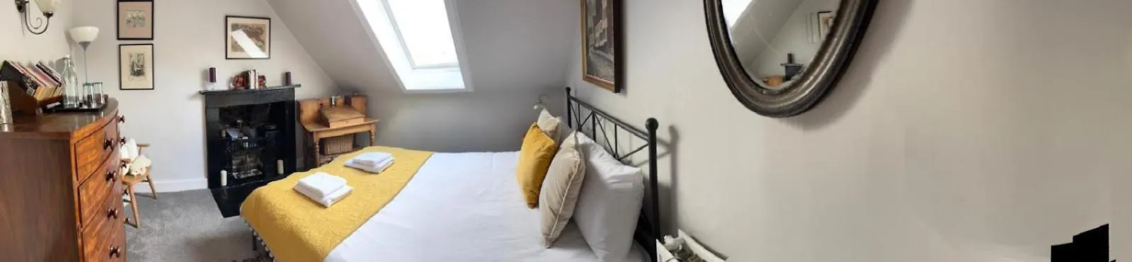 Stunning 2-Bedroom Georgian Flat, City Centre Edinburgh 0*,  Velká Británie